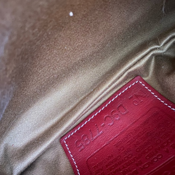 Red wristlet/bag - Picture 9 of 9